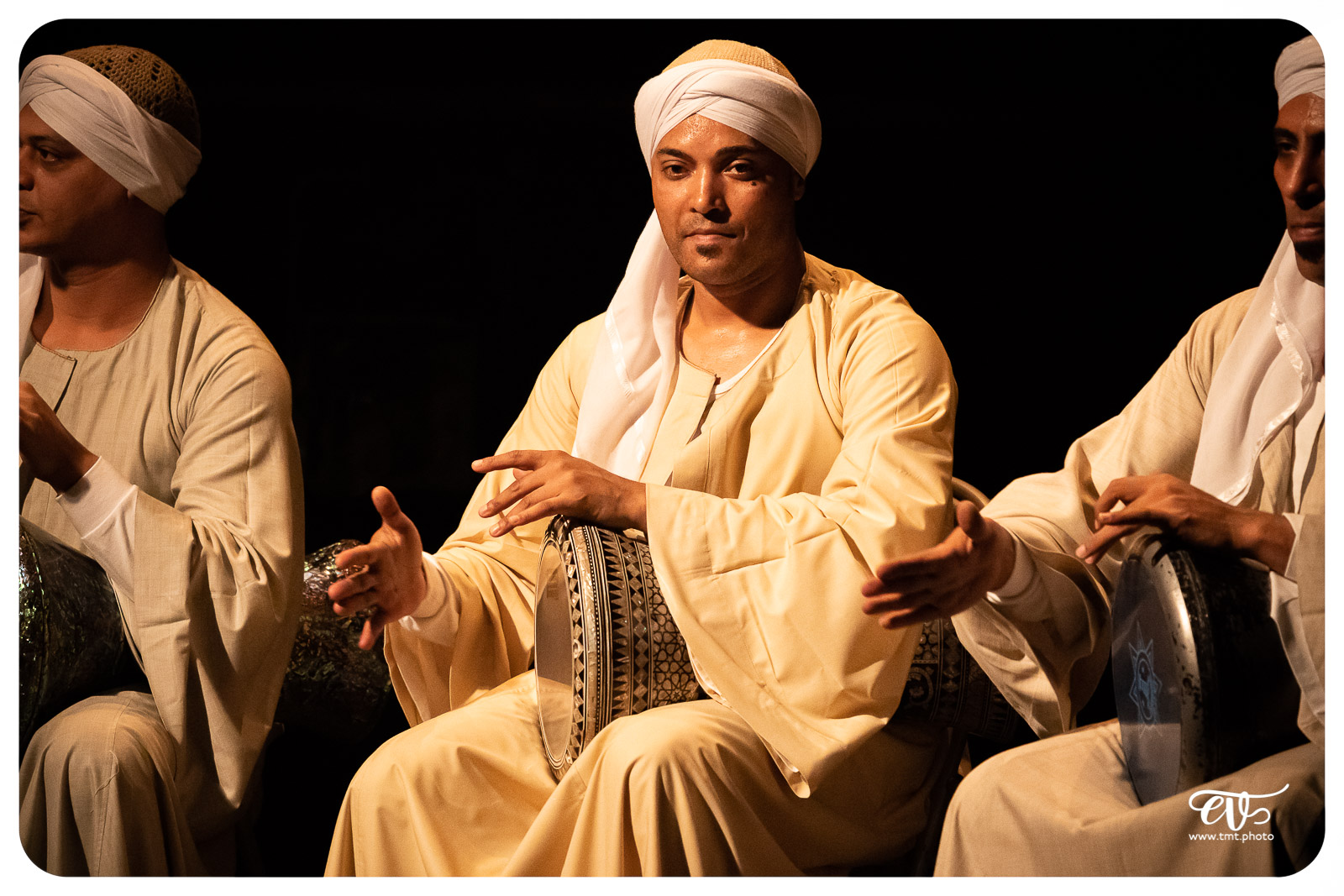 DANS LE CERCLE DES HOMMES DU NIL - CENTRE MEDHAT FAWZY DE MALLAW